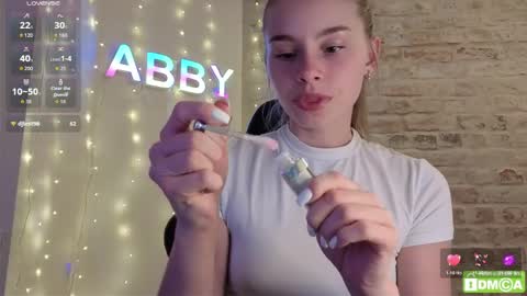 Roxieex ABBY online show from April 3, 2026, 7:12 pm