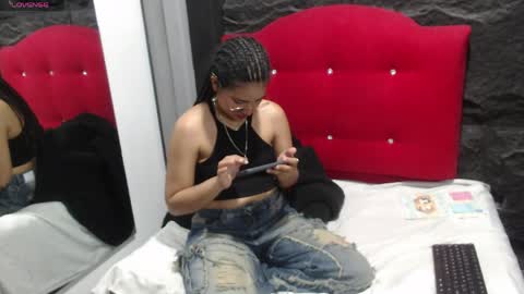 Roxxy  online show from April 2, 2026, 1:03 am
