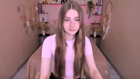 Snapshot of roxy_kisss chatting on May 18, 2026, 8:09 am Roxy online show from May 18, 2026, 8:09 am