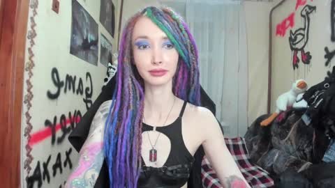 Snapshot of roxy_silver chatting on December 29, 2024, 10:25 pm Roxy online show from December 29, 2024, 10:25 pm