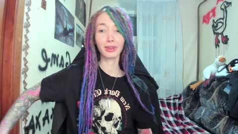 Snapshot of roxy_silver chatting on February 8, 2025, 10:29 pm Roxy online show from February 8, 2025, 10:29 pm