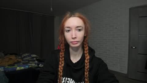 Snapshot of roxy_silver chatting on February 26, 2025, 1:53 am Roxy online show from February 26, 2025, 1:53 am