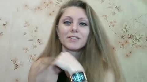 roxyfox18x01 online show from February 18, 2026, 10:00 am