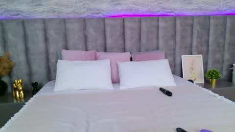 Roxy online show from March 8, 2025, 9:17 am