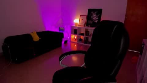 val online show from February 18, 2026, 10:17 pm