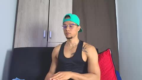 Snapshot of roy_barney chatting on April 20, 2026, 5:26 pm ANTONIO online show from April 20, 2026, 5:26 pm