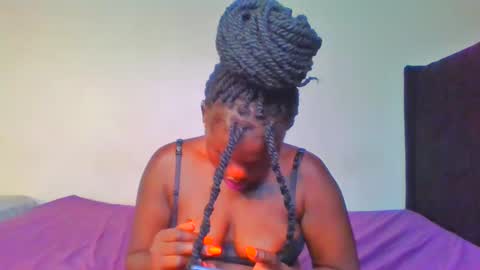 Snapshot of royal_goddes chatting on February 28, 2025, 7:35 pm goddes online show from February 28, 2025, 7:35 pm