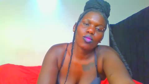 Snapshot of royal_goddes chatting on March 4, 2025, 7:43 pm goddes online show from March 4, 2025, 7:43 pm