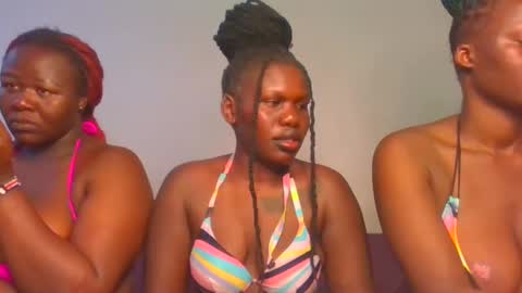 Snapshot of royal_goddes chatting on March 12, 2025, 2:09 am goddes online show from March 12, 2025, 2:09 am
