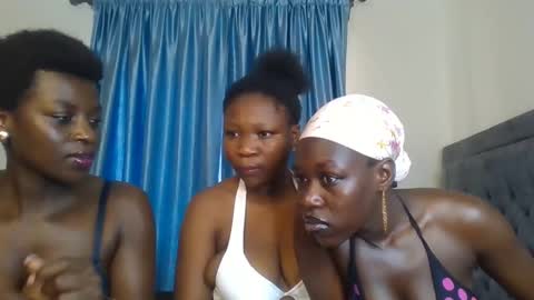 Snapshot of royal_goddes chatting on October 3, 2025, 10:34 am goddes online show from October 3, 2025, 10:34 am