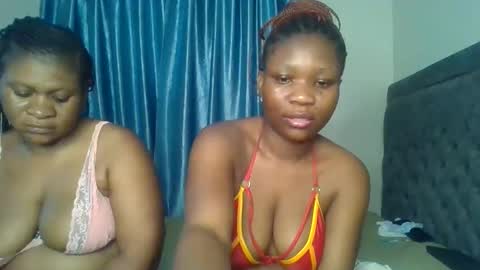 Snapshot of royal_goddes chatting on October 18, 2025, 9:48 pm goddes online show from October 18, 2025, 9:48 pm