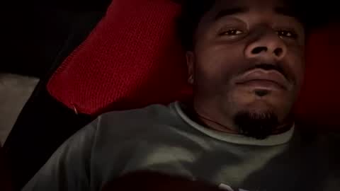 Snapshot of royal_sf chatting on February 19, 2025, 7:06 am Royal SF online show from February 19, 2025, 7:06 am