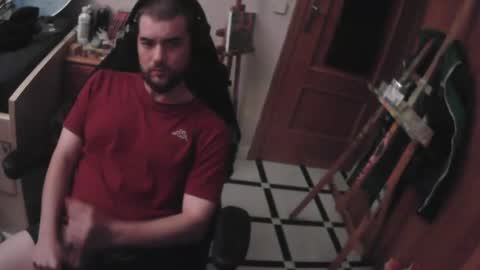 Snapshot of royer04 chatting on September 30, 2025, 11:32 pm royer04 online show from September 30, 2025, 11:32 pm