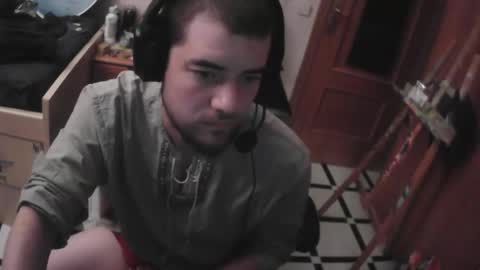 Snapshot of royer04 chatting on October 12, 2025, 8:52 pm royer04 online show from October 12, 2025, 8:52 pm