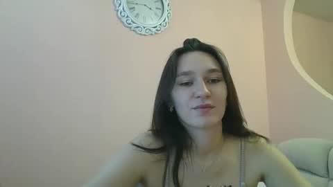 Roza05x online show from October 26, 2025, 2:12 pm