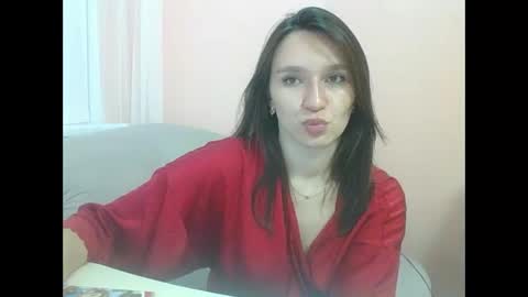 Roza05x online show from October 30, 2025, 9:37 pm