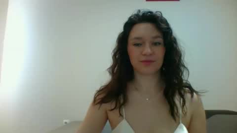 Roza05x online show from March 16, 2026, 8:40 am