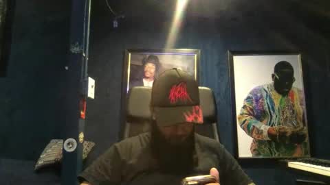 Snapshot of rp30 chatting on October 20, 2025, 8:37 am Richhancocc online show from October 20, 2025, 8:37 am