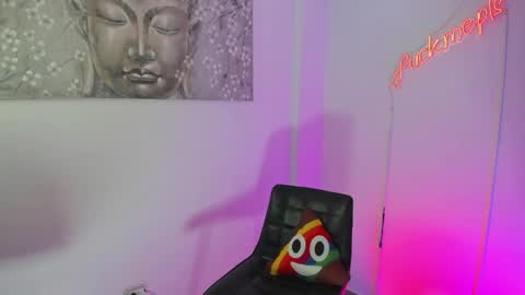 POOL online show from May 31, 2026, 2:42 am