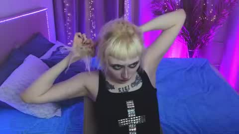 Rraffaellka online show from July 7, 2026, 9:30 pm