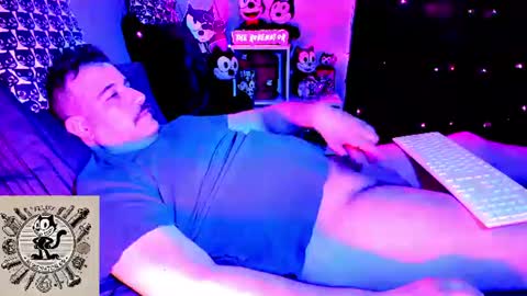 Snapshot of rubenator69 chatting on July 31, 2026, 4:23 am Ruben online show from July 31, 2026, 4:23 am