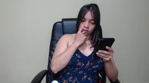 RUBY AND ARON online show from December 10, 2024, 1:32 am