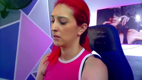 ruby_your_milf online show from December 21, 2024, 4:36 pm