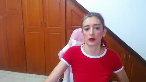 ruby_your_milf online show from December 18, 2025, 6:47 pm