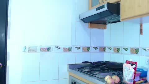 ruby_your_milf online show from April 1, 2026, 8:39 pm