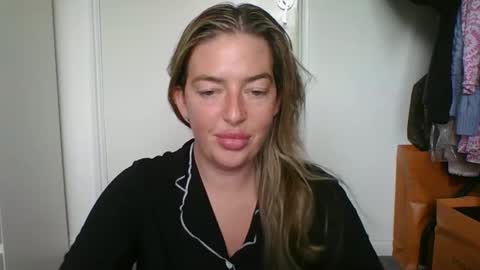 rubyredxxxoxxx online show from April 11, 2026, 8:18 am