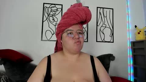 I am  Ruby online show from March 27, 2026, 8:08 pm