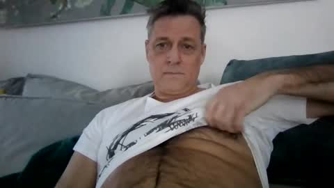 rudeski online show from February 9, 2025, 3:23 pm