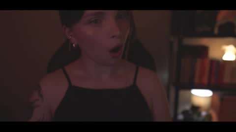 Snapshot of running_with_the_wolves chatting on October 10, 2025, 10:20 pm Elena online show from October 10, 2025, 10:20 pm