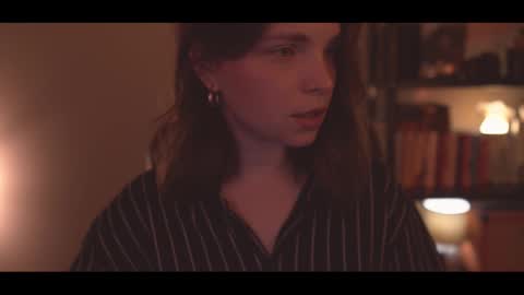 Snapshot of running_with_the_wolves chatting on October 24, 2025, 10:50 pm Elena online show from October 24, 2025, 10:50 pm