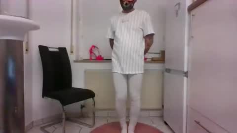 Snapshot of ruskinni1893 chatting on December 18, 2024, 4:39 pm Ruskinni online show from December 18, 2024, 4:39 pm