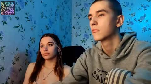 Snapshot of rusmedium chatting on April 29, 2026, 6:58 pm Lisa and Vlad online show from April 29, 2026, 6:58 pm
