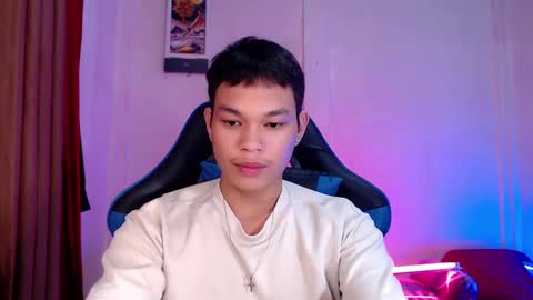 russ_skyxx online show from January 28, 2025, 12:11 pm