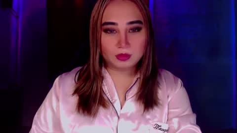 russ_skyxx online show from February 10, 2025, 5:41 pm