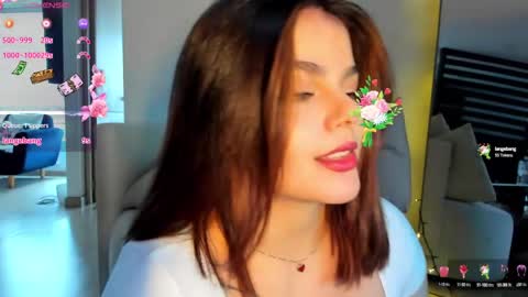 Lorenn online show from February 11, 2025, 7:48 pm