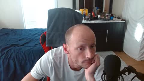 russialoveskm online show from October 21, 2025, 1:23 pm