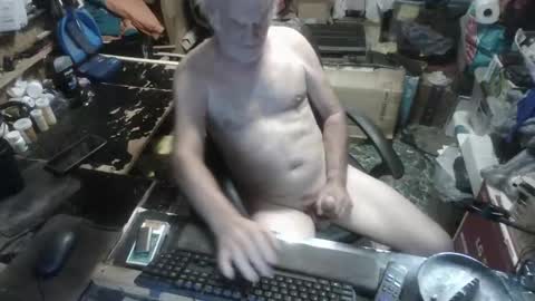 Russtenail21 online show from September 13, 2025, 10:42 pm