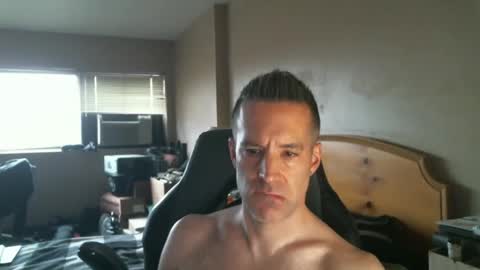 Snapshot of rustic_cuse_777 chatting on October 20, 2025, 8:31 pm rustic_cuse_777 online show from October 20, 2025, 8:31 pm