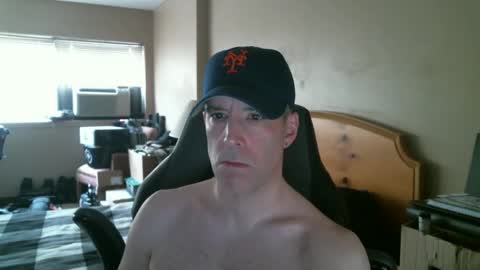 Snapshot of rustic_cuse_777 chatting on October 25, 2025, 2:24 pm rustic_cuse_777 online show from October 25, 2025, 2:24 pm