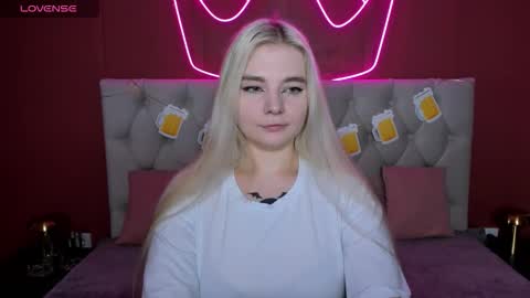 ruthbryant online show from September 22, 2025, 1:29 am