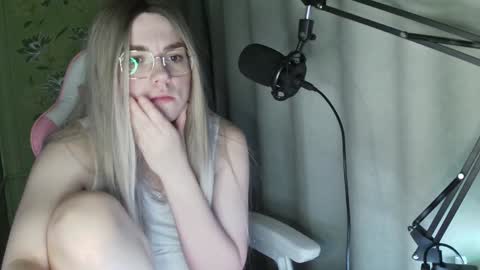 Tanyushka online show from February 5, 2025, 6:37 pm