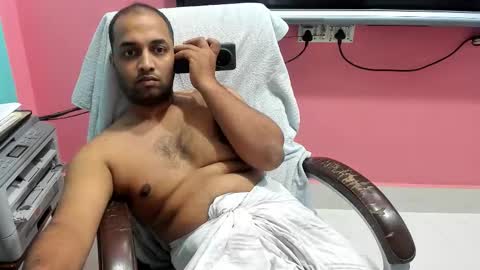 rwb17 online show from October 16, 2025, 10:16 am