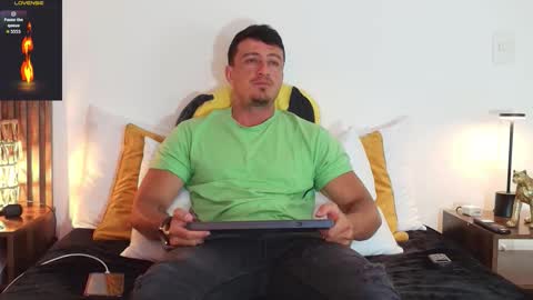 Sr Coast online show from January 10, 2026, 1:40 am