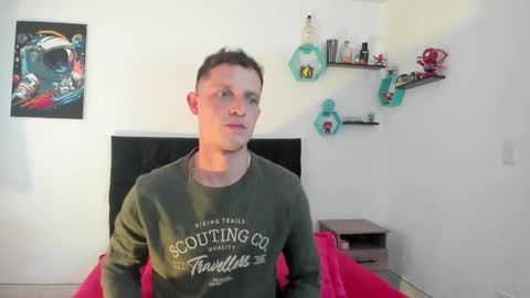 Snapshot of ryan15_ chatting on February 3, 2025, 3:06 pm Ryan 15 online show from February 3, 2025, 3:06 pm