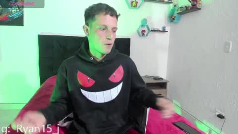 Snapshot of ryan15_ chatting on February 13, 2025, 2:20 pm Ryan 15 online show from February 13, 2025, 2:20 pm