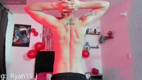 Snapshot of ryan15_ chatting on February 14, 2025, 2:12 pm Ryan 15 online show from February 14, 2025, 2:12 pm